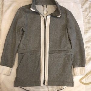 Luululemon light as a warmth jacket